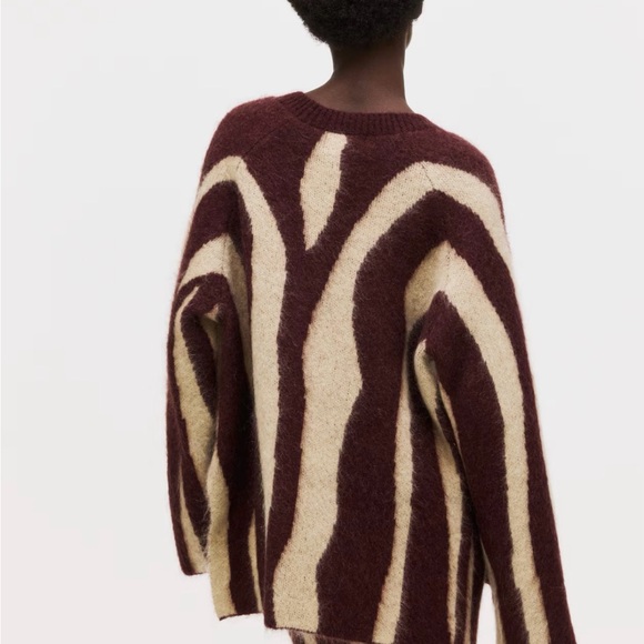 H&M Edition Burgundy, light beige/zebra print Mohair Blend Cardigan. NWT S & M - Picture 5 of 9
